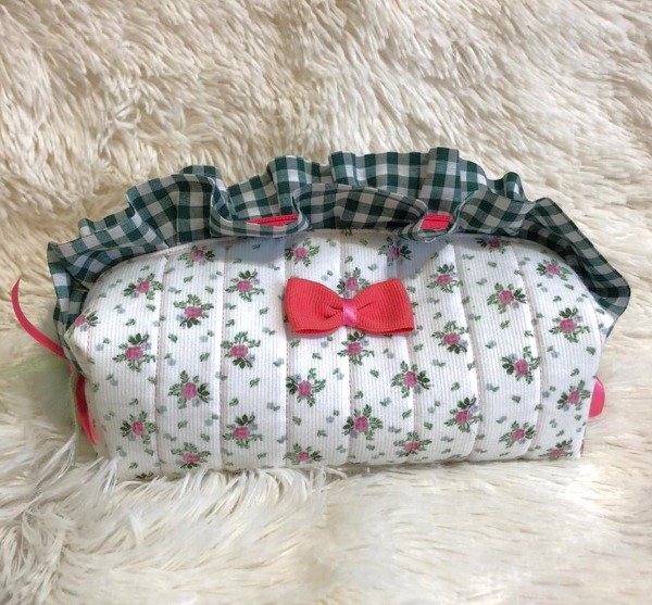 Producto - Neceser Romántico/Coquette "FLORES Y CUADRILLÉ"