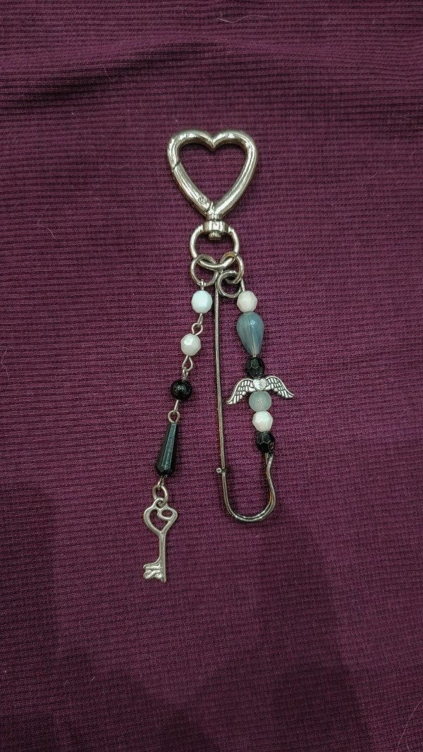 Producto - Bag Charm Gray Key