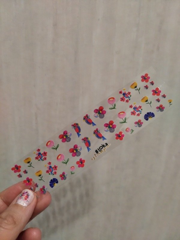 Producto - UV Nails Flores y Loritos