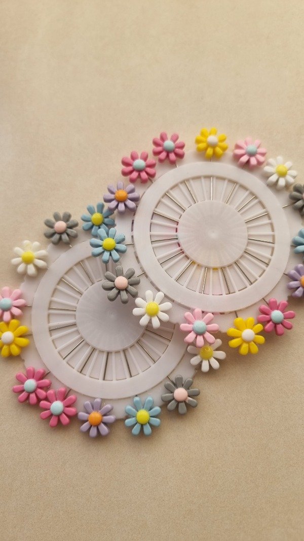 Producto - Alfileres RUEDA flores