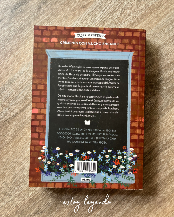 Producto - Asesinato entre libros - Kate Carlise - 1