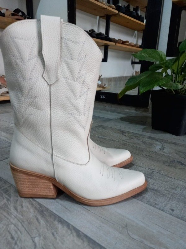 Producto - Paloma Manteca - Cuero -