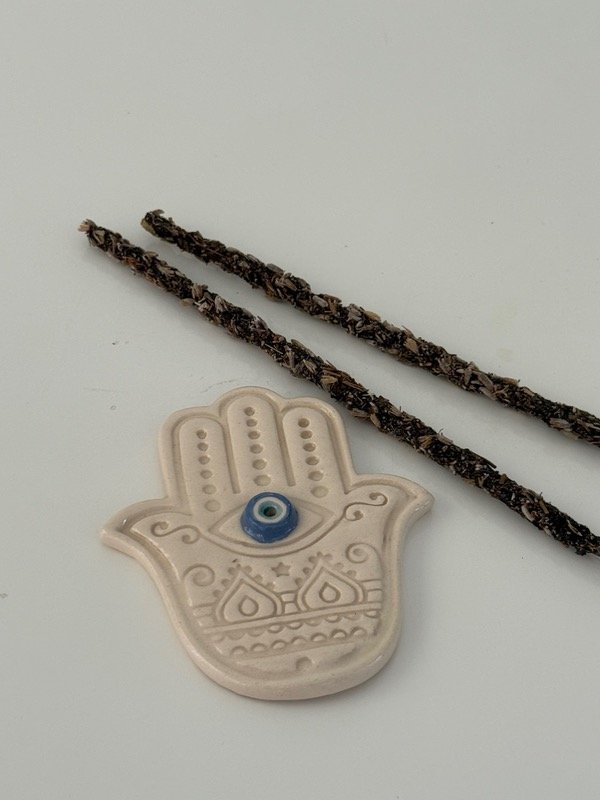 Producto - Porta sahumerios Mano Hamsa