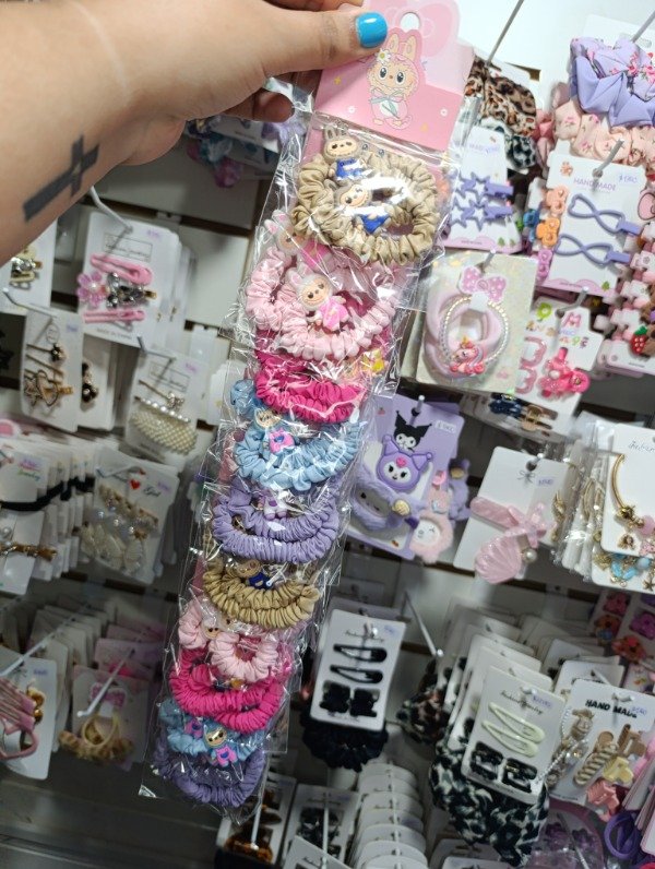 Producto - Tira de scrunchies de aplique Labubu x10 pares