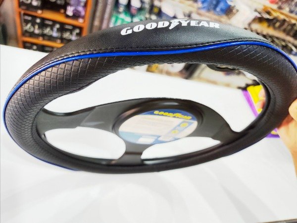 Producto - CUBRE VOLANTE GOODYEAR VIRA AZUL - 1