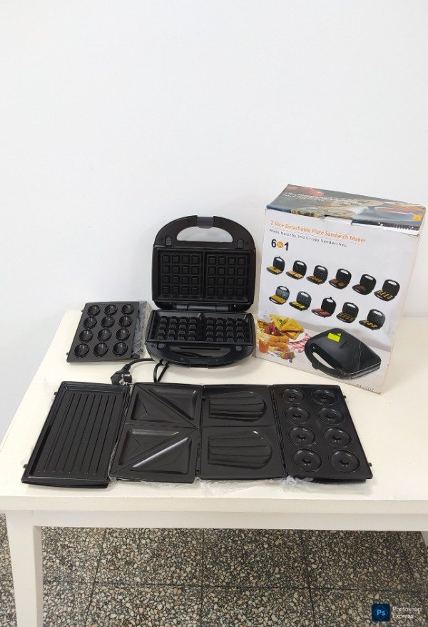 Producto - Sandwichera 6 en 1 placas intercambiables