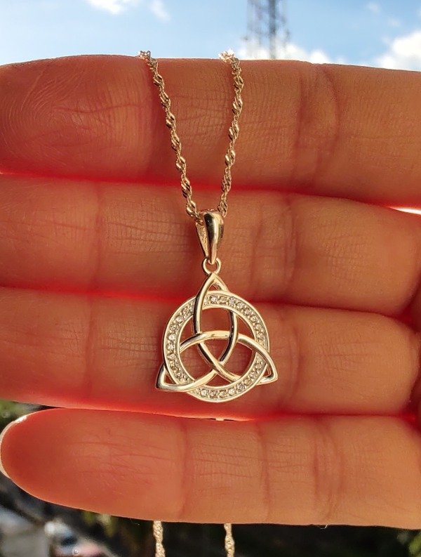 Producto - Collar nudo bruja celta. Plata 925