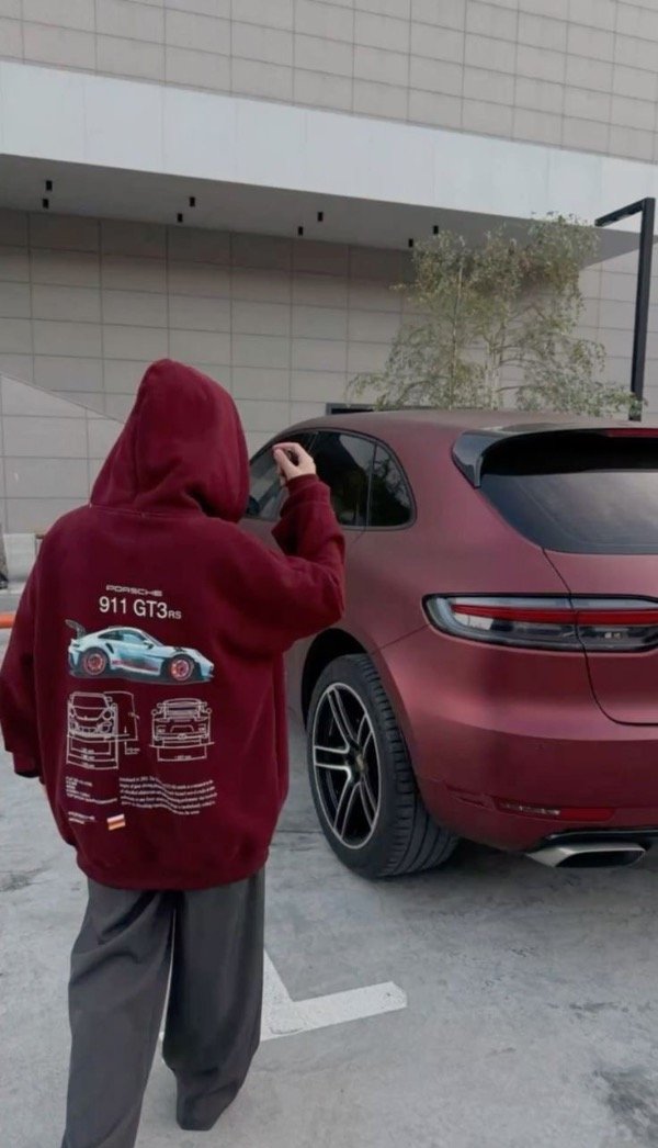 Producto - HOODIE PORSCHE BERRY