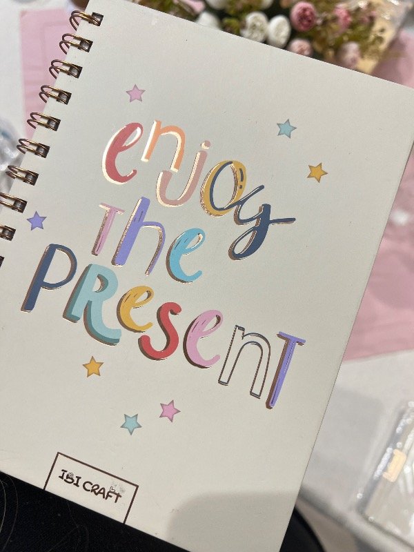 Producto - Cuaderno Enjoy the present - 1