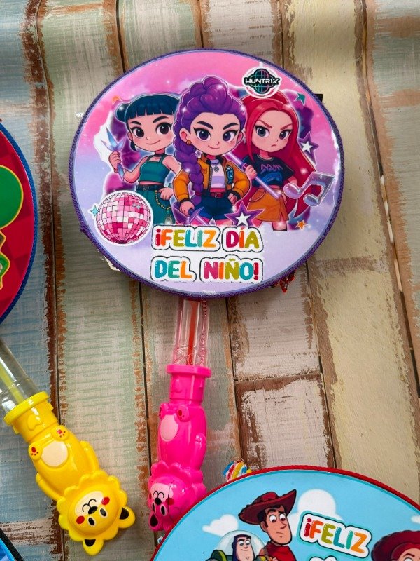 Producto - Paletas Gigante Todos los Personajes - 0