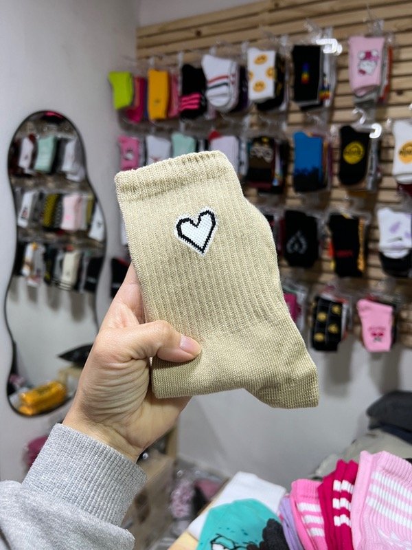 Producto - BASE BEIGE CORAZÓN BLANCO