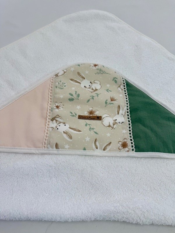 Producto - Toallon conejos verde seco