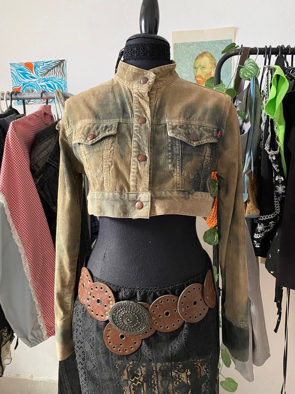 Producto - Campera crop y2K