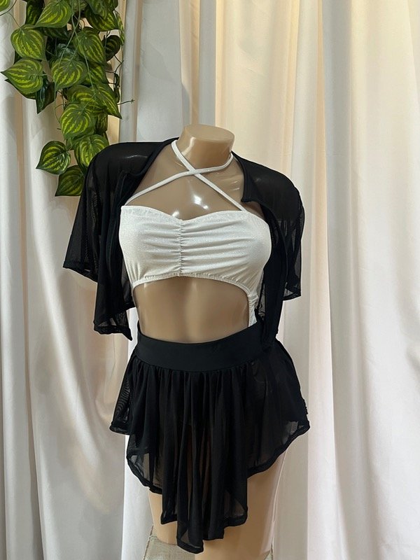 Producto - Traje a pedido Glitter blanco microtul negro abrojo