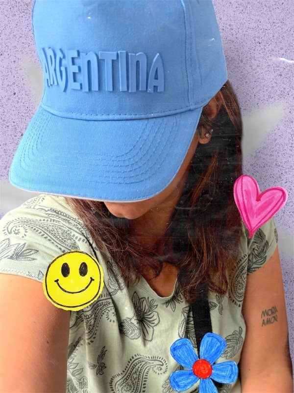 Producto - Gorra Argentina con aplique en relieve de goma
