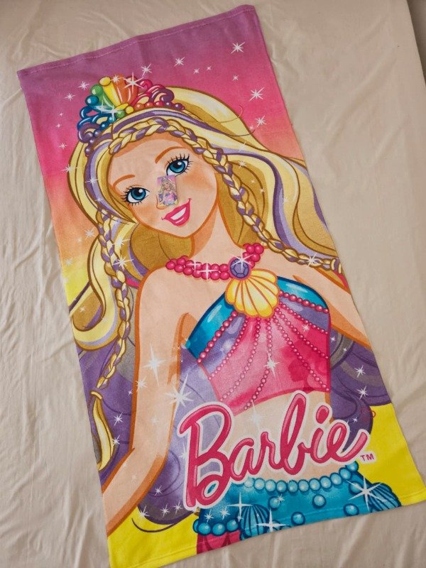 Producto - TOALLA DE BARBIE ROSA