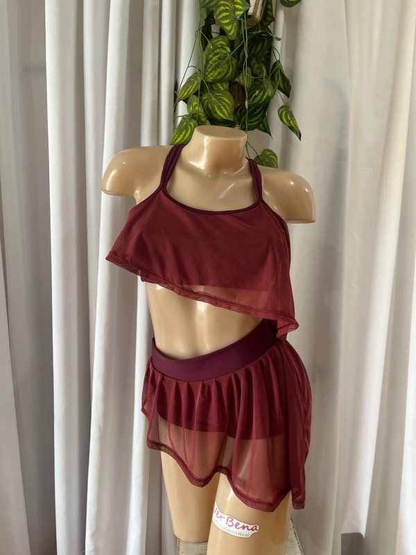 Producto - Traje a pedido bordo con microtul