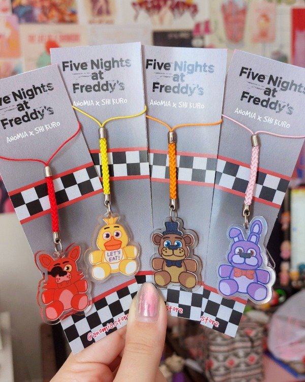 Producto - CHARMS Y LLAVEROS FNAF by ShiKuro