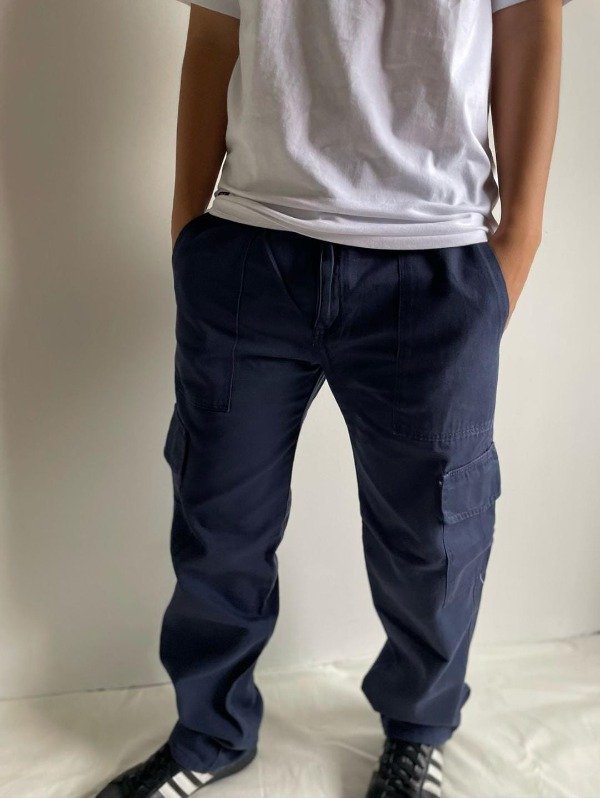 Producto - Cargo de gabardina petroleo