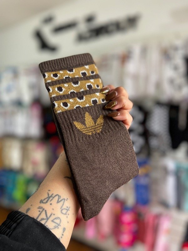 Producto - Adidas animal print marrones