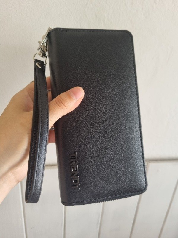 Producto - Billetera negra Trendy lisa doble