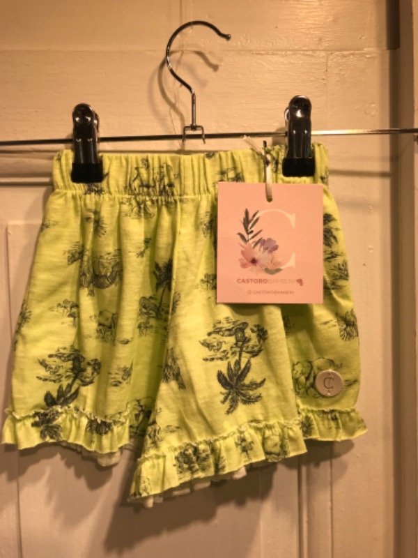 Producto - Short CASTORO verde lima animales Nuevo c/etiqueta Talle 4 años - PRECIO: 30X