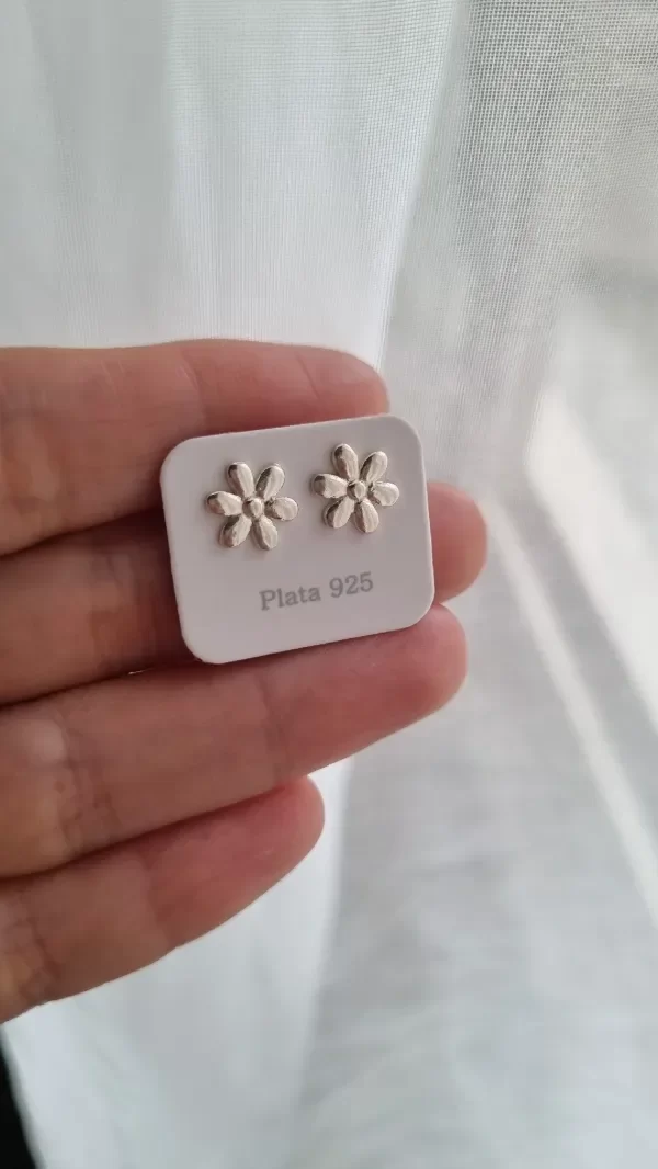 Producto - Flor curvita plata 925