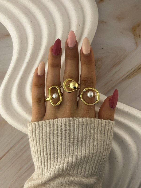 Producto - ANILLO IRREGULAR DORADO 2003