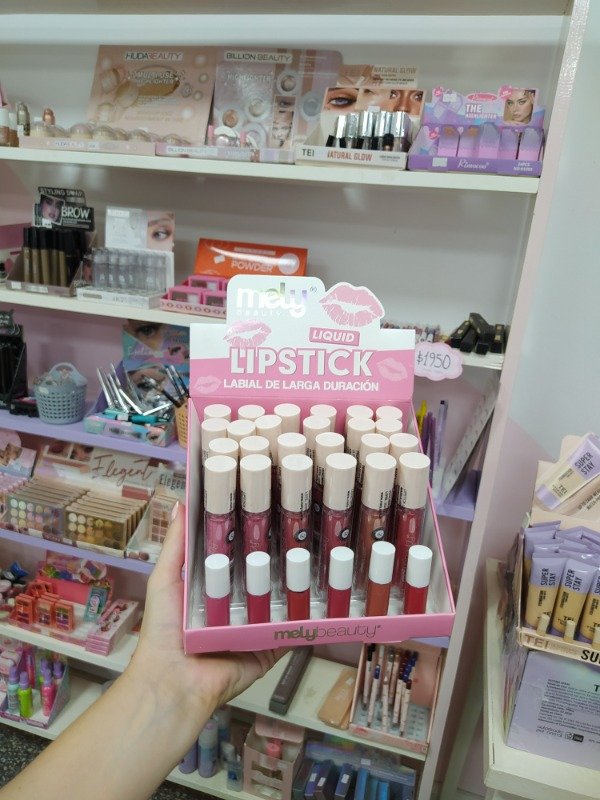 Producto - Labial larga duración Mely