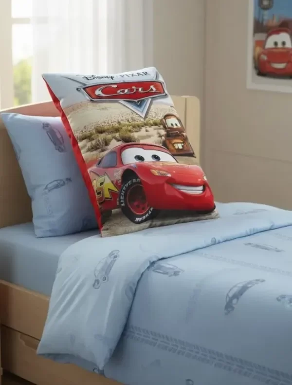 Producto - Cars Libro Almohada Gigante De Tela 45 X 33 Cm