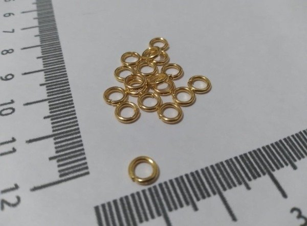 Producto - Argollitas doradas 4mm
