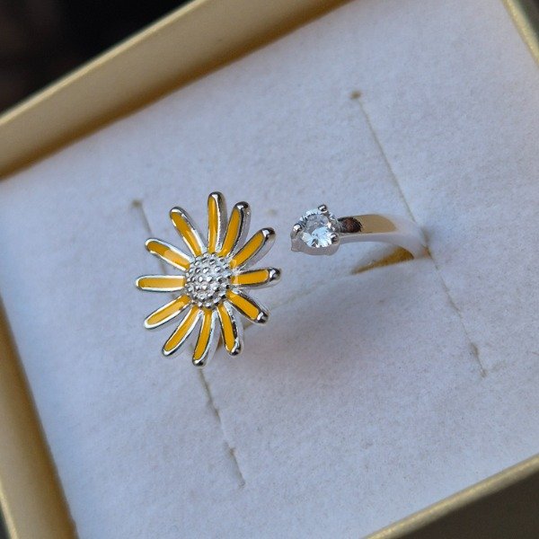 Producto - Anillo Flor Amarilla y Cubic
