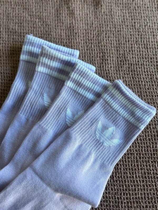 Producto - Adidas lila raya blanca PREMIUM