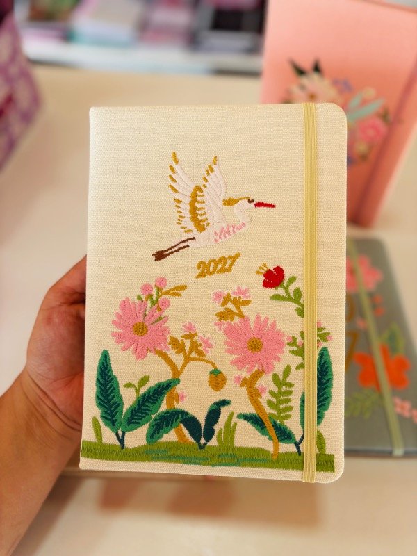 Producto - Agenda bordada 2027 - 1