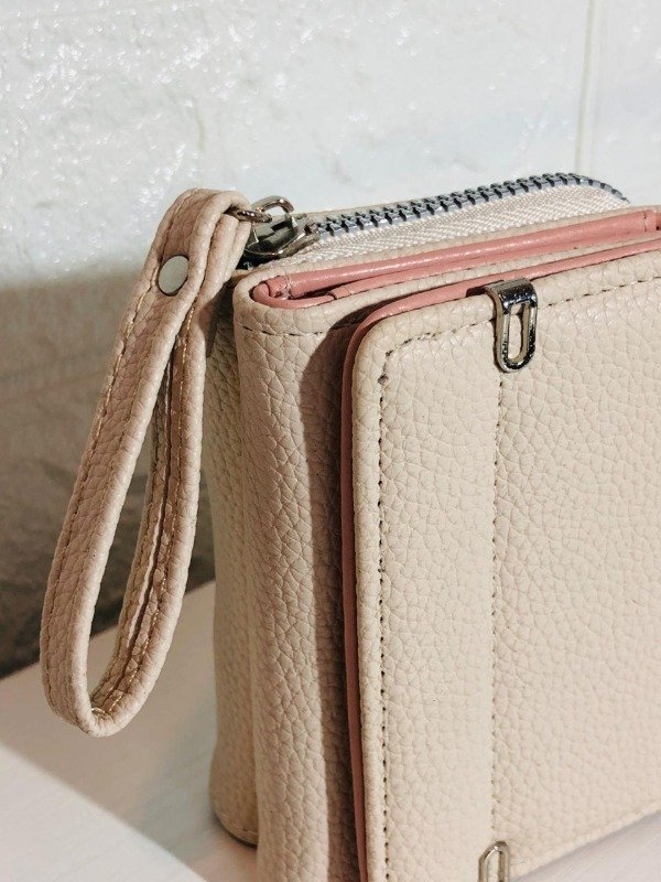 Producto - billetera classic (2012)