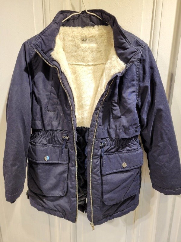 Producto - Parka HyM azul con piel adentro Talle 8/9 años - PRECIO: 55X - 0