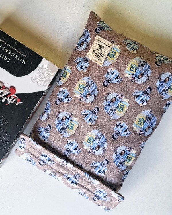 Producto - Funda para libros estándar Messi IMPERMEABLE