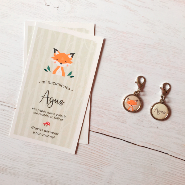 Producto - SET NACIMIENTO TARJETA + MEDALLITA PARA COLGAR PERSONALIZADO - WOODLAND TRIBAL