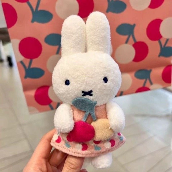 Producto - Llavero Miffy Cherry