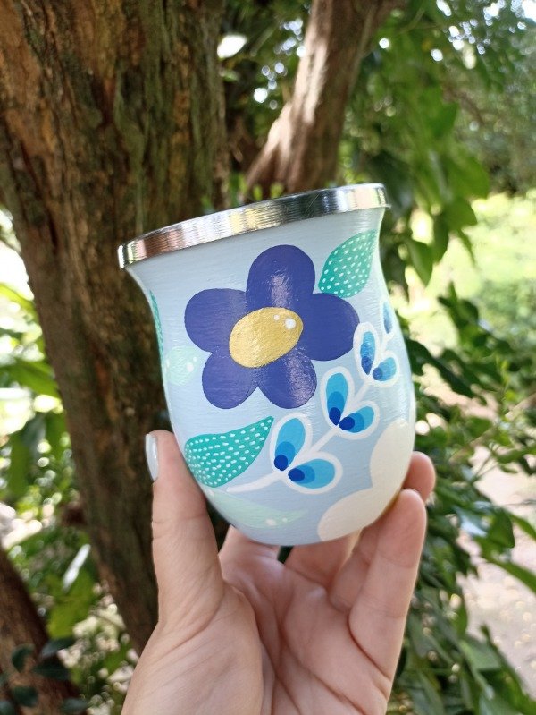 Producto - Mate camionero de algarrobo con virola de acero celeste - 1