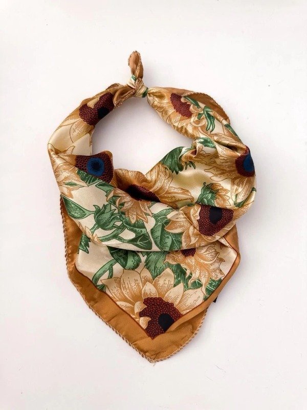 Producto - Pañuelo girasol 45 x 47 cm