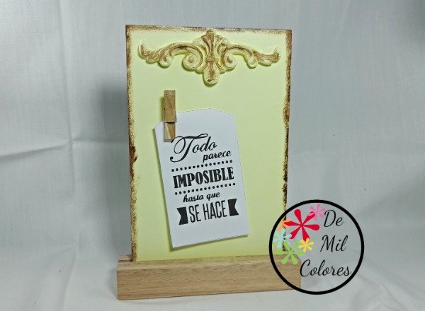 Producto - Porta Notas con moldura color amarillo