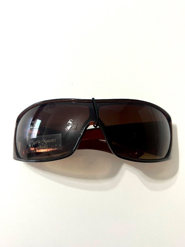 Producto - Anteojos Brown