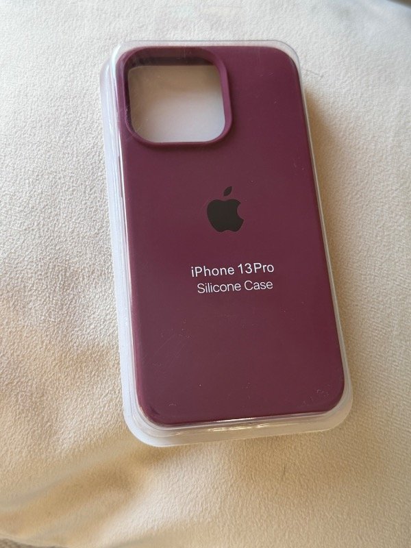 Producto - Silicone case 13 pro Bordo
