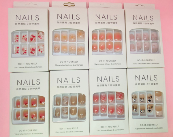 Producto - Uñas press cuadrada con diseños