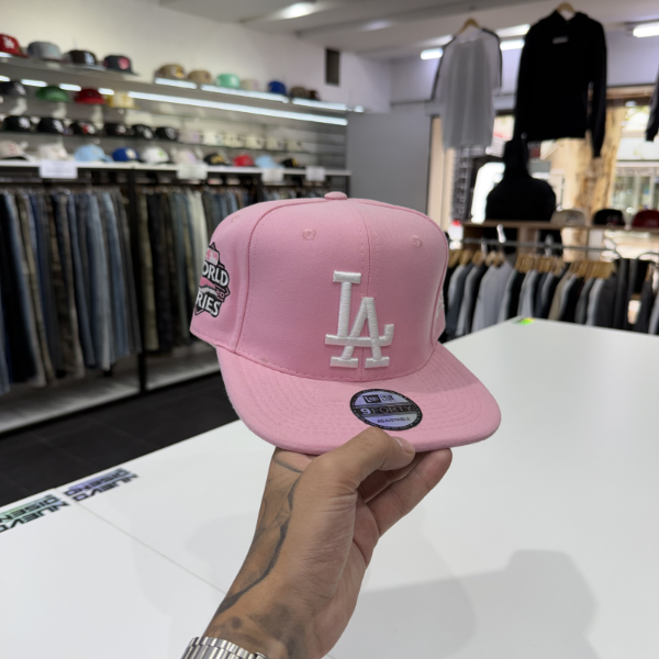 Producto - Gorra LA Rosa