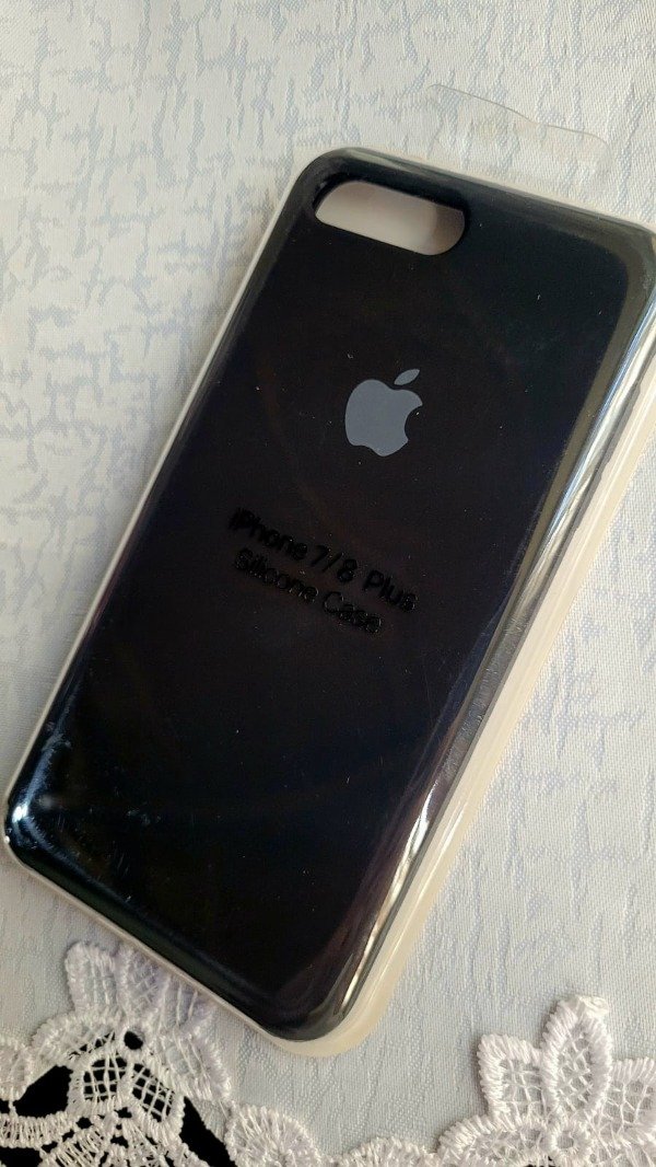 Producto - Iph 7 plus y iph 8 plus silicona con felpa negra