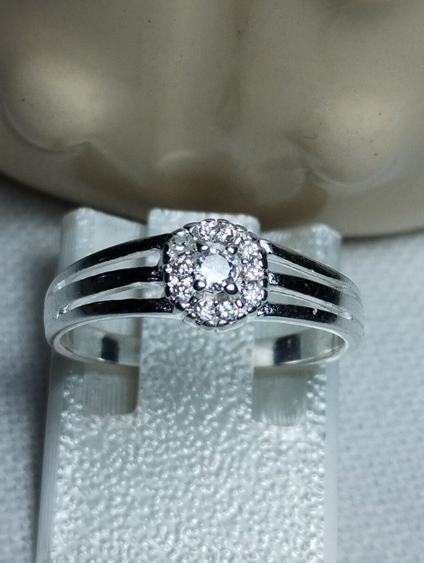 Producto - Anillo de plata triple centro micropave y cristal