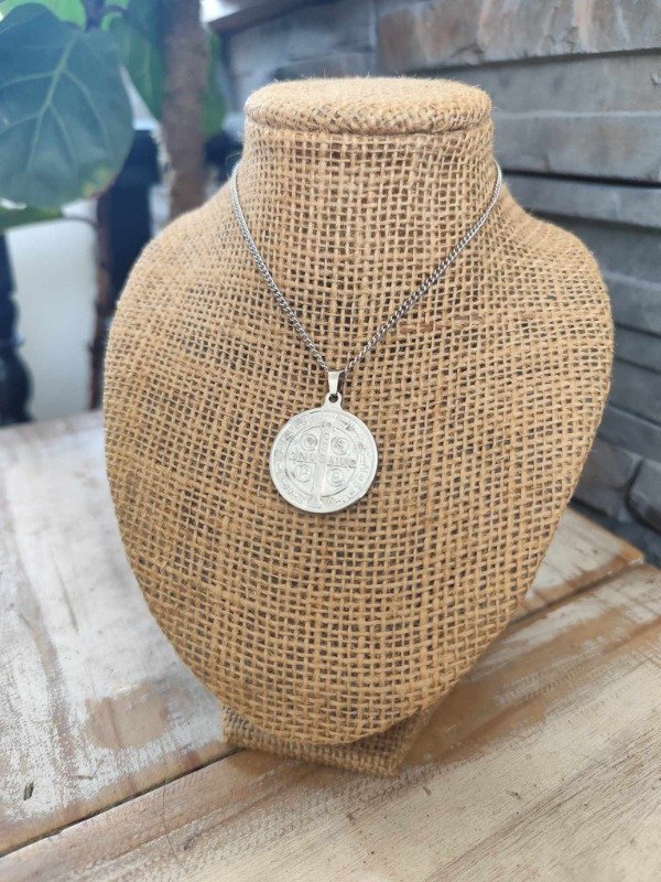 Producto - Collar san benito 3 cm. Acero quirúrgico.