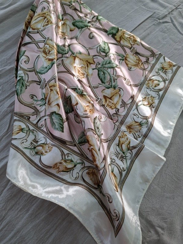 Producto - Pañuelo nácar
